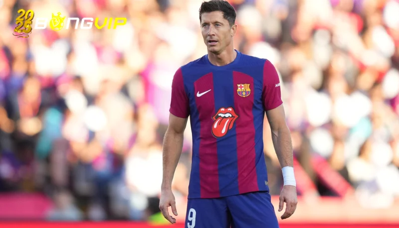 Lewandowski cán mốc 100 bàn tại Barca Cột mốc ý nghĩa trong hành trình cuối sự nghiệp
